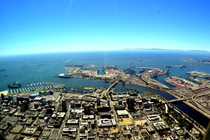 Aerial photo of Long Beach docks